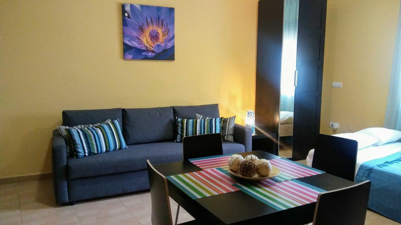 Apartamento Domingo Lozano Málaga Exterior foto
